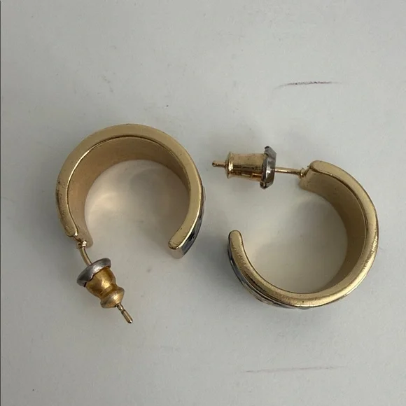 Floral Enamel Hoop Earrings - Picture 3 of 7